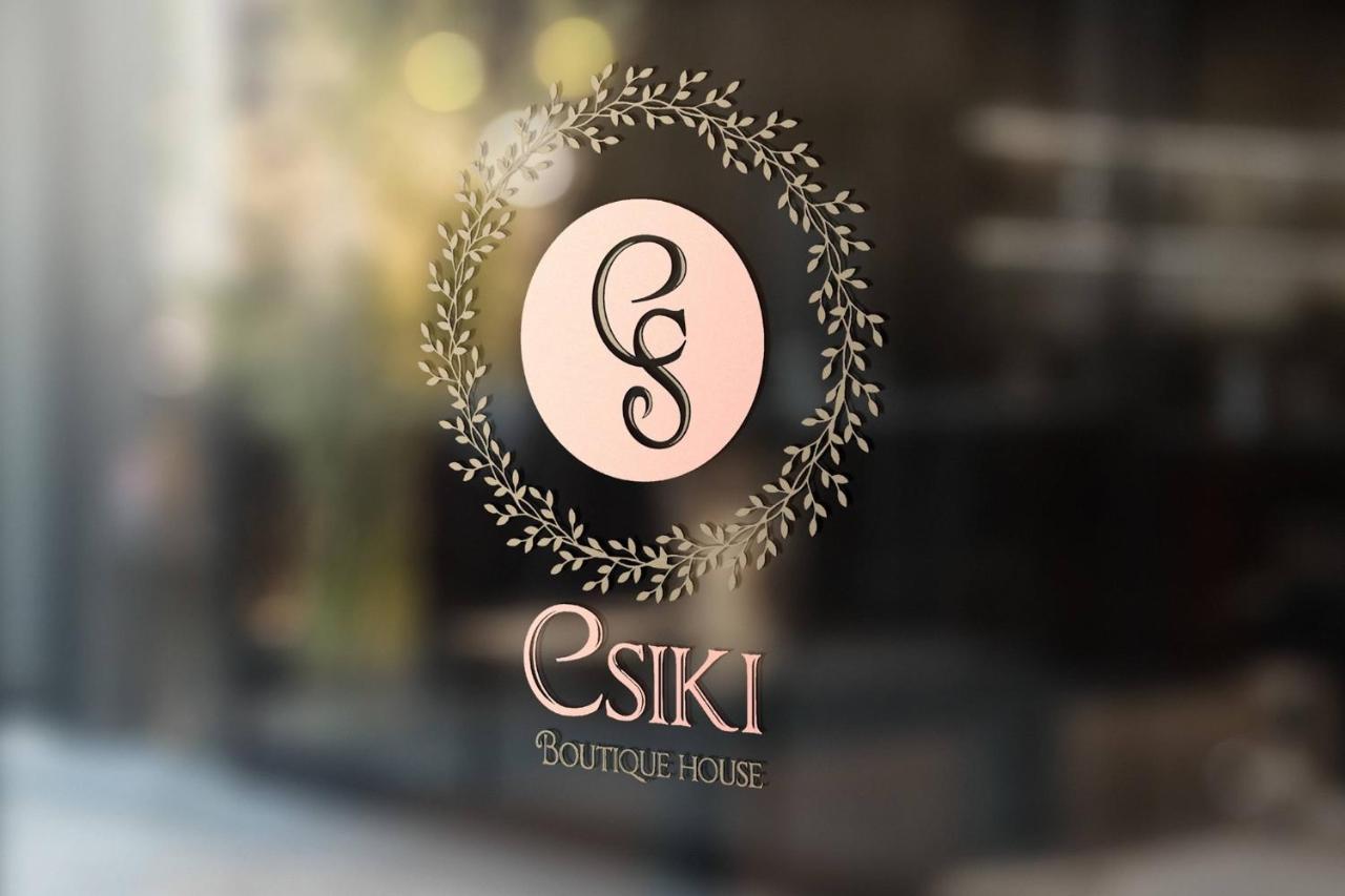 Csiki Hotel Miercurea Ciuc Exteriör bild